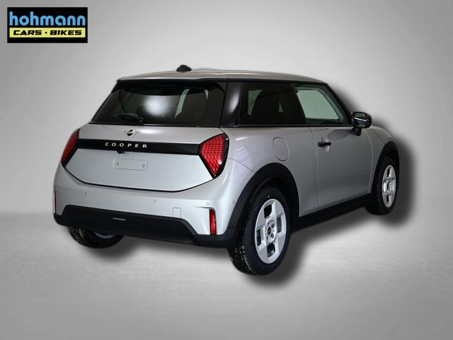 MINI Cooper C Essential Trim 1.5 7-Gang Steptronic 
