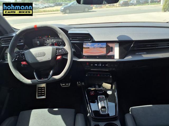 Audi RS3 Limousine 2.5 TFSI 7-Gang S tronic 