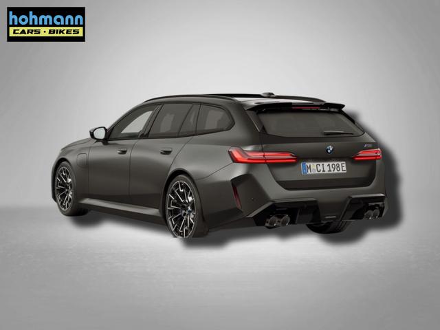 BMW M5 Touring 4.4 8-Gang Steptronic xDrive 