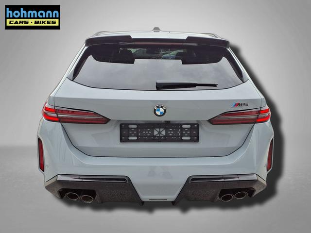 BMW M5 Touring 4.4 8-Gang Steptronic xDrive 