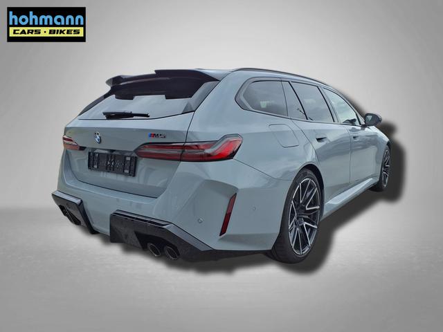 BMW M5 Touring 4.4 8-Gang Steptronic xDrive 