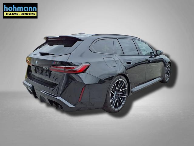 BMW M5 Touring 4.4 8-Gang Steptronic xDrive 