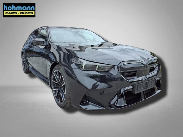 BMW M5 Touring 4.4 8-Gang Steptronic xDrive 