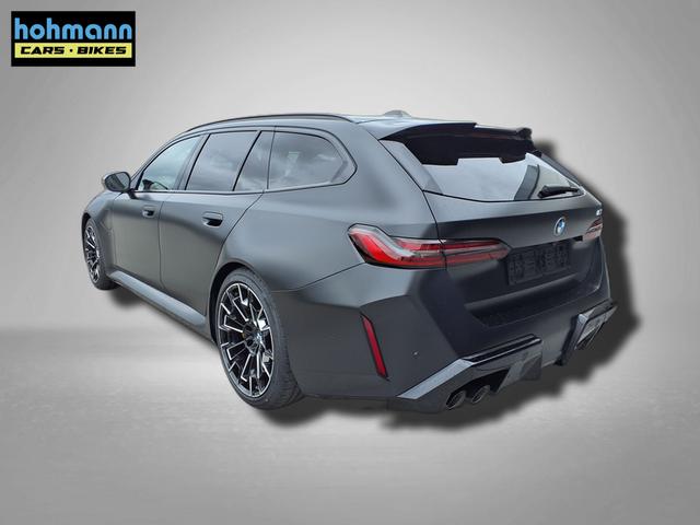 BMW M5 M 4.4 V8 Plug in Hybrid 8-Gang Steptronic 