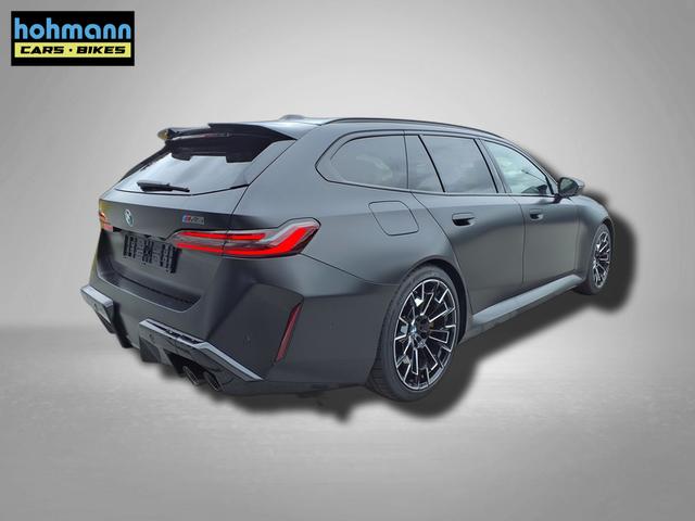 BMW M5 M 4.4 V8 Plug in Hybrid 8-Gang Steptronic 