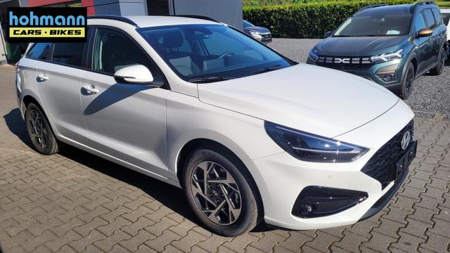 Hyundai i30 Kombi Smart SW Family*LED*Navi*Shzg*Lhzg*PDC*Cam*16Zoll* 