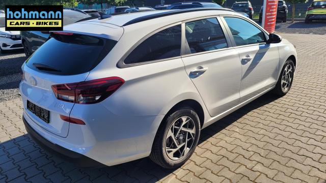 Hyundai i30 Kombi Smart SW Family*LED*Navi*Shzg*Lhzg*PDC*Cam*16Zoll* 