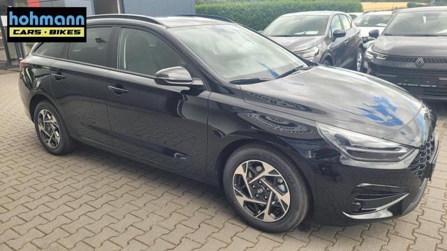 Hyundai i30 Kombi Family SW Family*Navi*LED*Shzg*Lhzg*PDC*Cam*16Zoll* 
