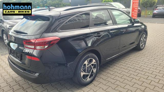 Hyundai i30 Kombi Family SW Family*Navi*LED*Shzg*Lhzg*PDC*Cam*16Zoll* 