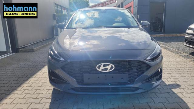 Hyundai i30 Familiy HB Family*Navi*LED*Shzg*Lhzg*PDC*Cam*16Zoll* 