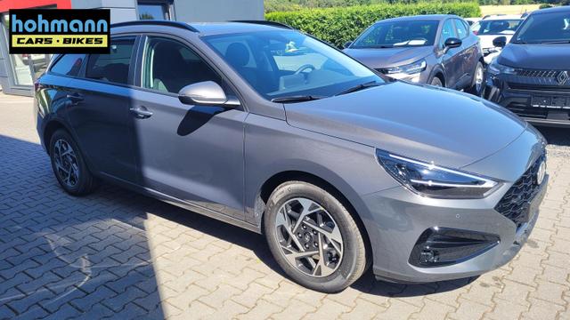 Hyundai i30 Kombi Family SW Family*Navi*LED*Shzg*Lhzg*PDC*Cam*16Zoll* 