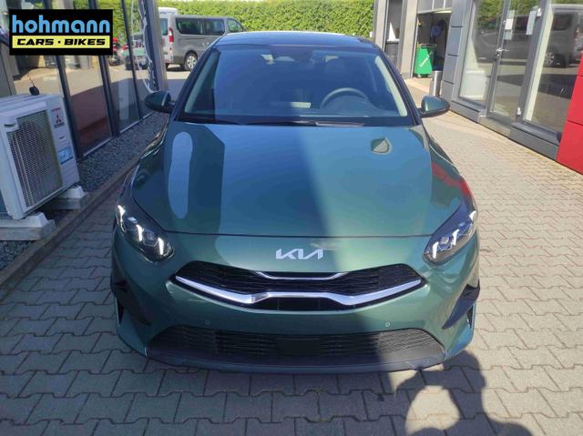 Kia Ceed Platinum AT*LED*Navi*Shzg*PDCv+h*Cam*SD*17" 