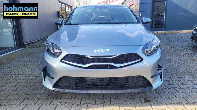Kia Ceed Gold 1.5 AT*LED*Navi*Shzg*Lhzg*PDC*Cam*17Zoll* 