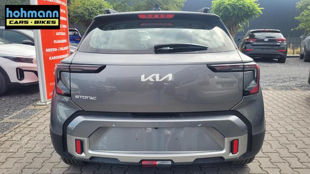 Kia Stonic Silver AT*Navi*Shzg*Lhzg*PDCv+h*Cam*16Zoll*LED 