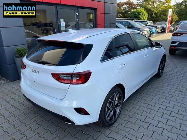 Kia Ceed Gold Gold*LED*Navi*Shzg*Lhzg*PDC*Cam*17Zoll* 