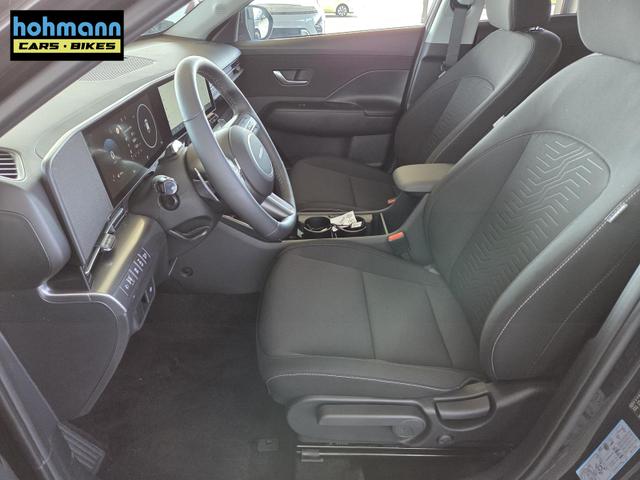 Hyundai KONA Prime 1.6 T-GDI 4WD DCT / ACC LED 4x Shz + Lenkradheizung Keyless Privacy Alu 17" *Frei Haus geliefert, ab der 2. Bestellung* 