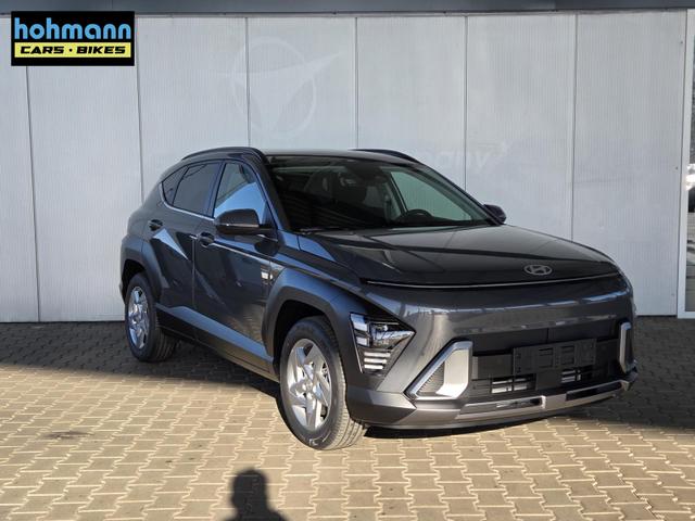 Hyundai KONA Prime 1.6 T-GDI 4WD DCT / ACC LED 4x Shz + Lenkradheizung Keyless Privacy Alu 17" *Frei Haus geliefert, ab der 2. Bestellung* 