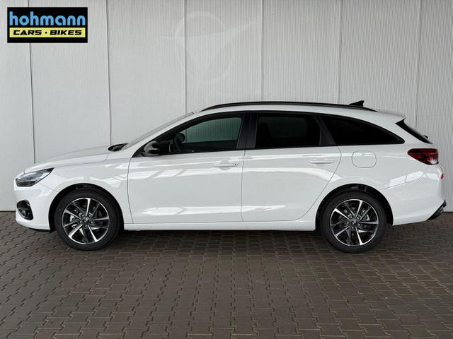 Hyundai i30 Kombi Comfort 1.5 DPI / Sitz + Lenkradheizung LED Navi Tempomat PDC V.&H Kamera Alu 17" 