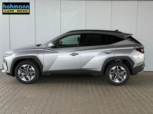 Hyundai TUCSON E-Motion 1.6 T-GDI 2WD 48V DCT / Panoramadach ACC Sitz + Lenkradheizung LED Navi PDC V&H Kamera Alu 18" 