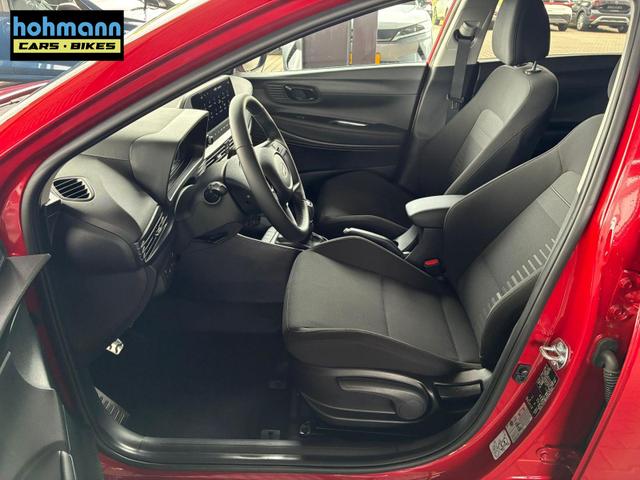 Hyundai BAYON Comfort Plus 1.2 MPI / Navi PDC m. Kamera Klimaautom./ LED Sitz & Lenkr.Heiz/ Alu16 