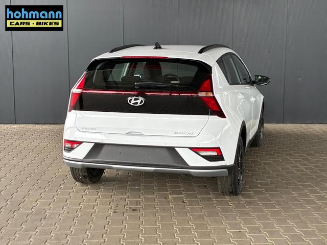 Hyundai BAYON Comfort Plus 1.0 T-GDI 6MT / LED Sitz + Lenkradheizung Navi Tempomat Alu 16" 