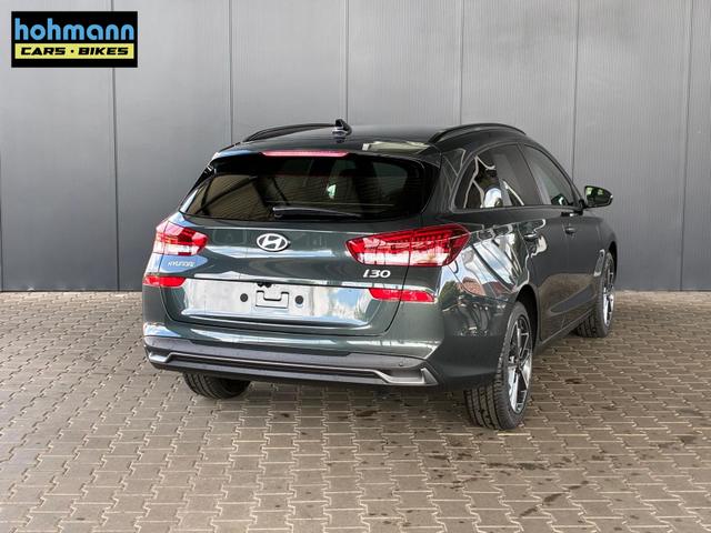 Hyundai i30 Kombi Comfort Plus 1.0 TGDI DCT / Navi Sitz + Lenkradheizung PDC V&H Kamera LED Alu 17" 