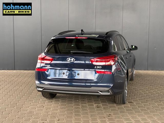 Hyundai i30 Kombi Comfort Plus 1.0 TGDI DCT / Navi Sitz + Lenkradheizung PDC V&H Kamera LED Alu 17" 