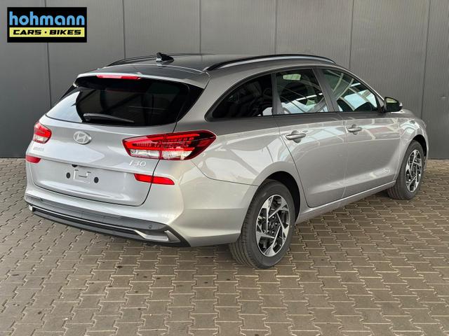 Hyundai i30 Kombi Comfort Line 1.6 T-GDI 2WD 7-DCT AT / Tempomat Kamera PDC vorne + hinten Sitz Lenkradheizung LED Alu 16'' 