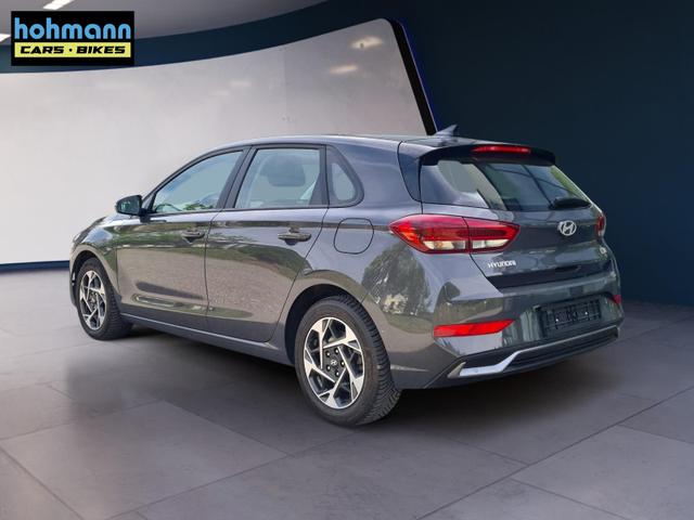 Hyundai i30 Advantage vAHK Navi LED DAB Kamera Winter 