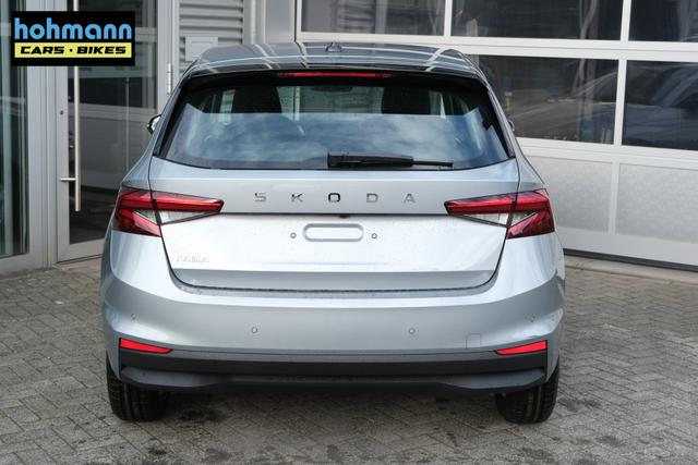 Skoda Fabia Diamond Silver Metallic 