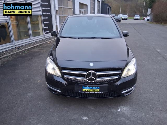 Mercedes-Benz B-Klasse B 180 1.Hand - scheckheftgepflegt 8 fach bereift 