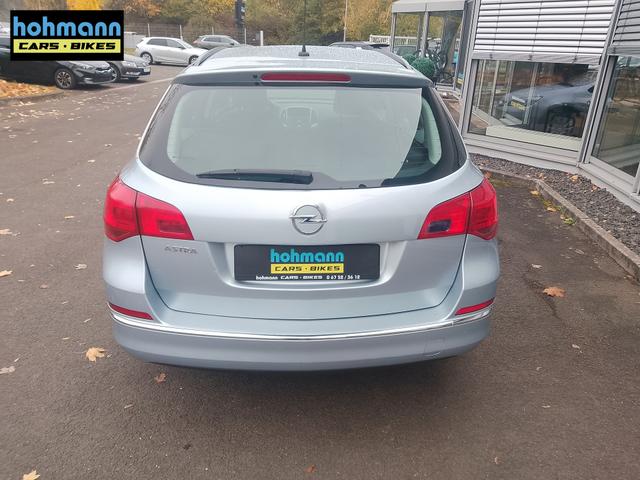 Opel Astra Sports Tourer Edition 1.2 Turbo 6-Gang J 1.6 Selection - wenig KM 