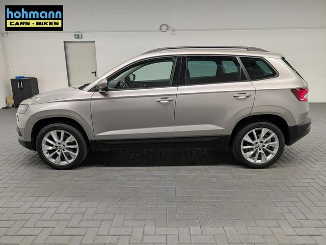 Skoda Karoq Style Navi/AHK/SHZ/Kam/Keyless/18"LM 