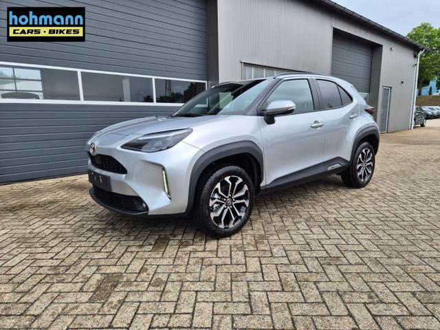 Toyota Yaris Cross 1.5VVT-iE 130PS Automatik Teamplayer Klimaautomatik Sitzheizung Lenkradheizung PDC v+h Rückf.Kamera 17-LM abged.Scheiben 2xKeyless DAB+ Bluetooth Touchscreen Apple CarPlay Android Auto 