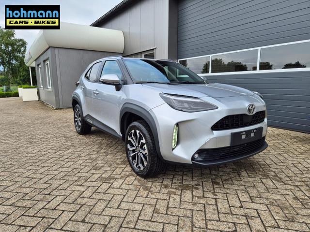 Toyota Yaris Cross 1.5VVT-iE 130PS Automatik Teamplayer Klimaautomatik Sitzheizung Lenkradheizung PDC v+h Rückf.Kamera 17-LM abged.Scheiben 2xKeyless DAB+ Bluetooth Touchscreen Apple CarPlay Android Auto 