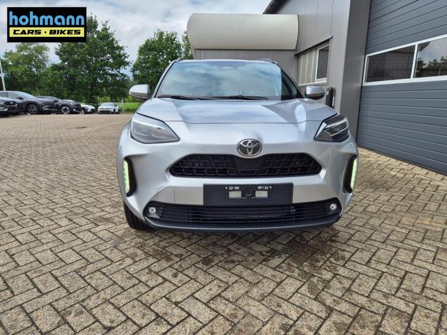Toyota Yaris Cross 1.5VVT-iE 130PS Automatik Teamplayer Klimaautomatik Sitzheizung Lenkradheizung PDC v+h Rückf.Kamera 17-LM abged.Scheiben 2xKeyless DAB+ Bluetooth Touchscreen Apple CarPlay Android Auto 