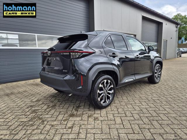 Toyota Yaris Cross 1.5VVT-iE 130PS Automatik Teamplayer Klimaautomatik Sitzheizung Lenkradheizung PDC v+h Rückf.Kamera 17-LM abged.Scheiben 2xKeyless DAB+ Bluetooth Touchscreen Apple CarPlay Android Auto 