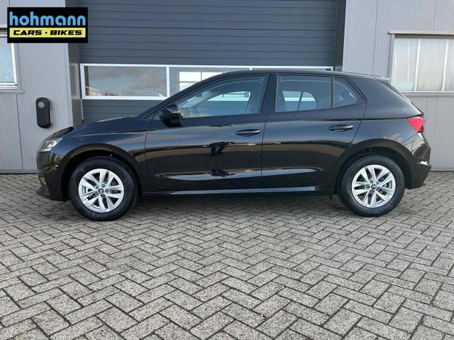 Skoda Fabia 1.0 TSI 115PS DSG Selection 5-türig 15"LM Rückf.Kamera Parksensoren Sitzheizung Multifunktionslenkrad Klima Skoda-Radio Bluetooth Touchscreen Tempomat Nebelsch. Apple CarPlay + Android Auto 