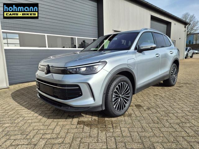 Volkswagen Tiguan Life 1,5 l eHybrid OPF 204PS DSG Design Paket "Dark" LED-Plus-Scheinw. elektr. Heckklappe Sitzheizung v+h Lenkradheizung Frontscheibe beheizb. R&uuml;ckf.Kamera Klimaautomatik VW-Radio Bluetooth wireless Apple CarPlay + Android Auto PDC ACC 2xKeyl 