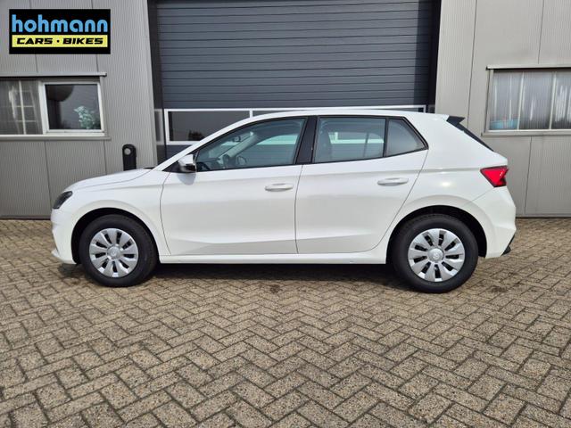 Skoda Fabia 1.0 TSI 95PS Selection 5-t&uuml;rig R&uuml;ckf.Kamera Parksensoren Sitzheizung Multifunktionslenkrad Klima Skoda-Radio Bluetooth Touchscreen Tempomat Nebelsch. Apple CarPlay + Android Auto 