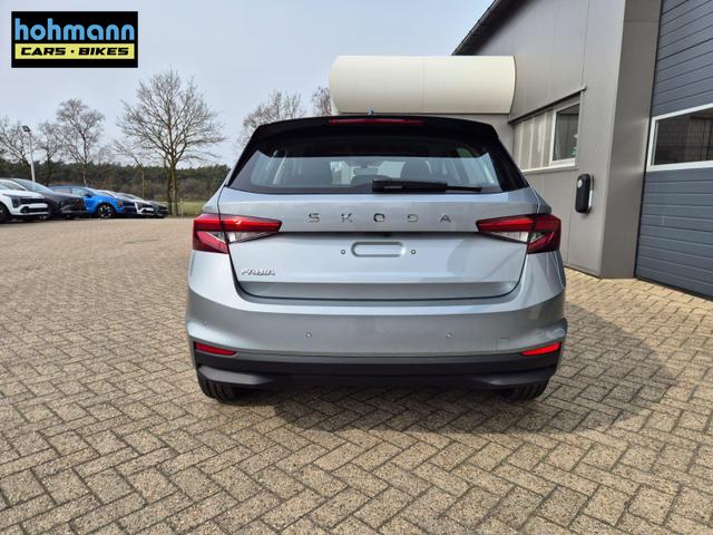 Skoda Fabia 1.0 TSI 95PS Selection 5-t&uuml;rig R&uuml;ckf.Kamera Parksensoren Sitzheizung Multifunktionslenkrad Klima Skoda-Radio Bluetooth Touchscreen Tempomat Nebelsch. Apple CarPlay + Android Auto 