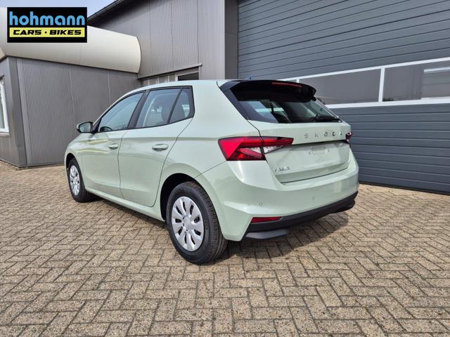 Skoda Fabia 1.0 TSI 95PS Selection 5-t&uuml;rig R&uuml;ckf.Kamera Parksensoren Sitzheizung Multifunktionslenkrad Klima Skoda-Radio Bluetooth Touchscreen Tempomat Nebelsch. Apple CarPlay + Android Auto 