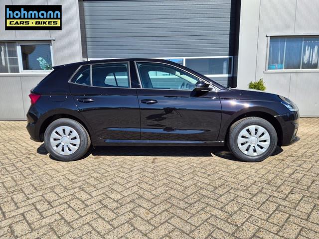 Skoda Fabia 1.0 TSI 95PS Selection 5-t&uuml;rig R&uuml;ckf.Kamera Parksensoren Sitzheizung Multifunktionslenkrad Klima Skoda-Radio Bluetooth Touchscreen Tempomat Nebelsch. Apple CarPlay + Android Auto 