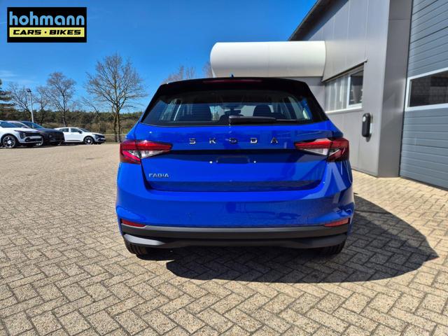 Skoda Fabia 1.0 TSI 95PS Selection 5-t&uuml;rig R&uuml;ckf.Kamera Parksensoren Sitzheizung Multifunktionslenkrad Klima Skoda-Radio Bluetooth Touchscreen Tempomat Nebelsch. Apple CarPlay + Android Auto 