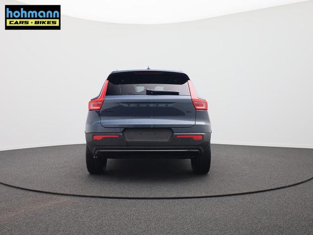 Volvo XC40 2.0 Black Edition Plus B4 Mild-Hybrid 197PS Automatik elektr. PanoDach R&uuml;ckf.Kamera PDC v+h ACC el.Heckklappe Harman/Kardon-Sound Klimaautomatik Sitzheizung Lenkradheizung Apple CarPlay Android Auto 20-LM 