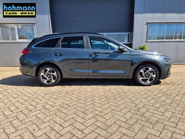 Hyundai i30 Kombi 1.6 T-GDI 150PS Automatik Trend Sitzheizung Lenkradheizung Klimaautomatik PDC v+h R&uuml;ckf.Kamera Navi Apple CarPlay + Android Auto 16"LM 