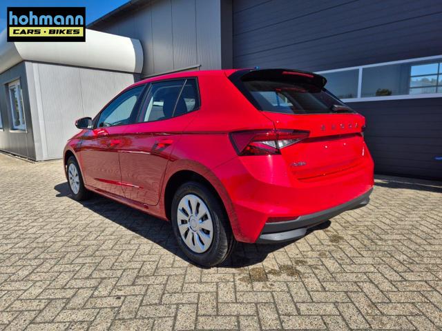 Skoda Fabia 1.0 TSI 95PS Selection 5-t&uuml;rig R&uuml;ckf.Kamera Parksensoren Sitzheizung Multifunktionslenkrad Klima Skoda-Radio Bluetooth Touchscreen Tempomat Nebelsch. Apple CarPlay + Android Auto 