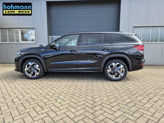 Skoda Kodiaq Sportline 1.5 TSI 204PS PHEV DSG schwenkb. AHK elektr. PanoDach HUD Alcantara PDC v+h 360&deg;Kamera CANTON Sound Klimaautomatik Sitzheizung Lenkradheizung Navi Apple CarPlay Android Auto 2xKeyless 19"LM vollelektr. Reichweite 116KM 