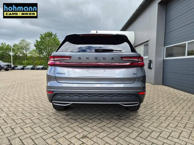 Skoda Kodiaq Sportline 1.5 TSI 204PS PHEV DSG schwenkb. AHK elektr. PanoDach HUD Alcantara PDC v+h 360&deg;Kamera CANTON Sound Klimaautomatik Sitzheizung Lenkradheizung Navi Apple CarPlay Android Auto 2xKeyless 19"LM vollelektr. Reichweite 116KM 
