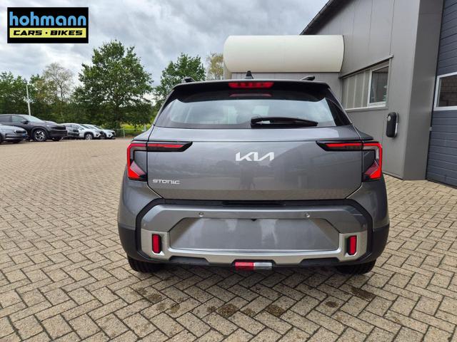 Kia Stonic 1.0 T-GDI MHEV 115PS NEUES MODELL Sitzheizung Lenkradheizung PDC v+h R&uuml;ckf.Kamera Klima Bluetooth Touchscreen Apple CarPlay Android Auto Tempomat 16"LM 